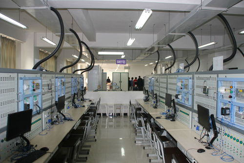 昆明高级技工学校 云南五年制大专 电气自动化设备安装与维修专业