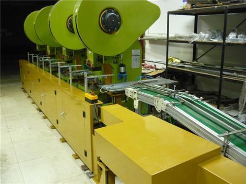 生产加工出来的包装装饰类产品,致方自动化设备厂是一家专业研发,制造